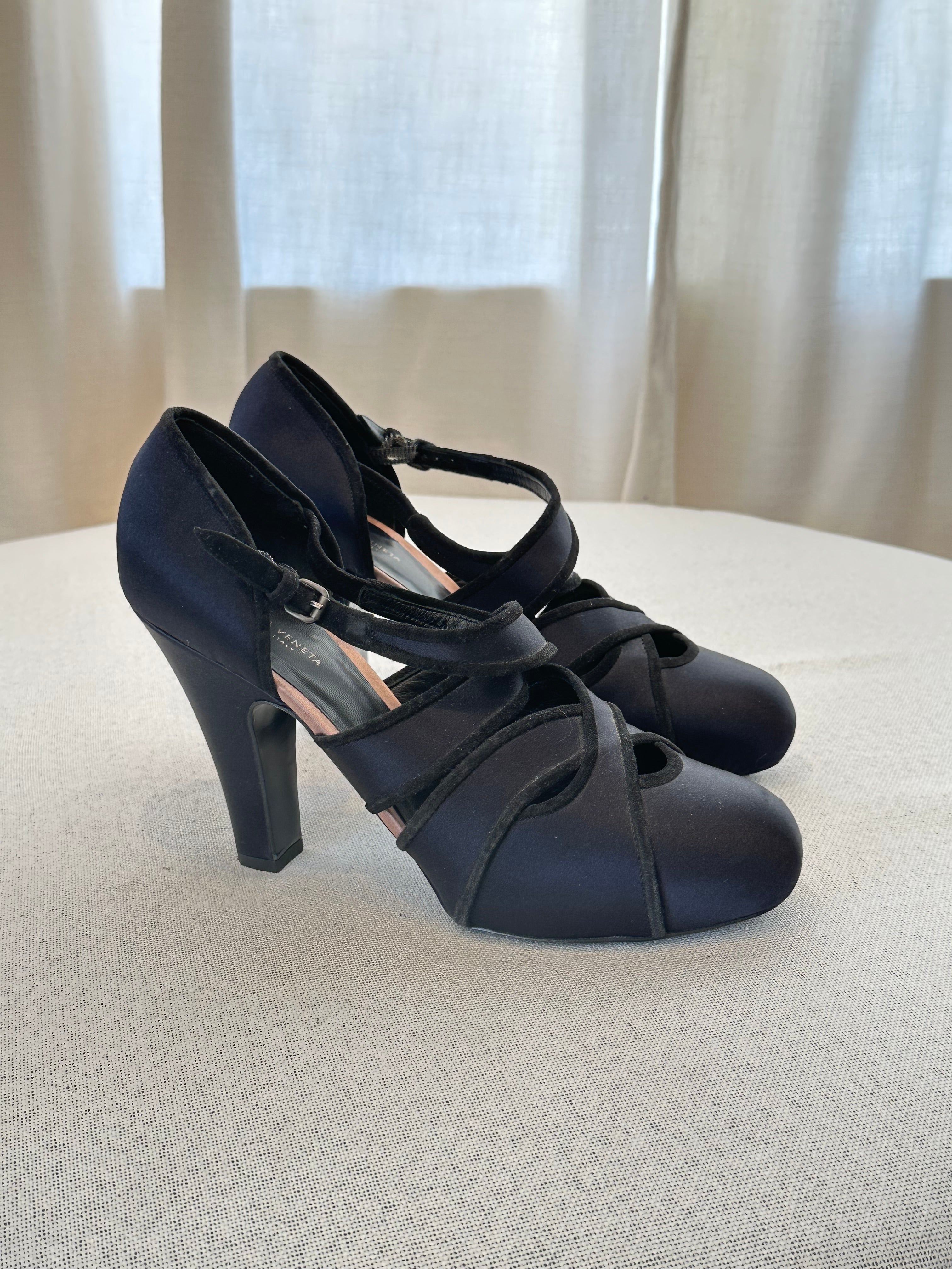 Bottega Veneta Satin D’Orsay Pumps