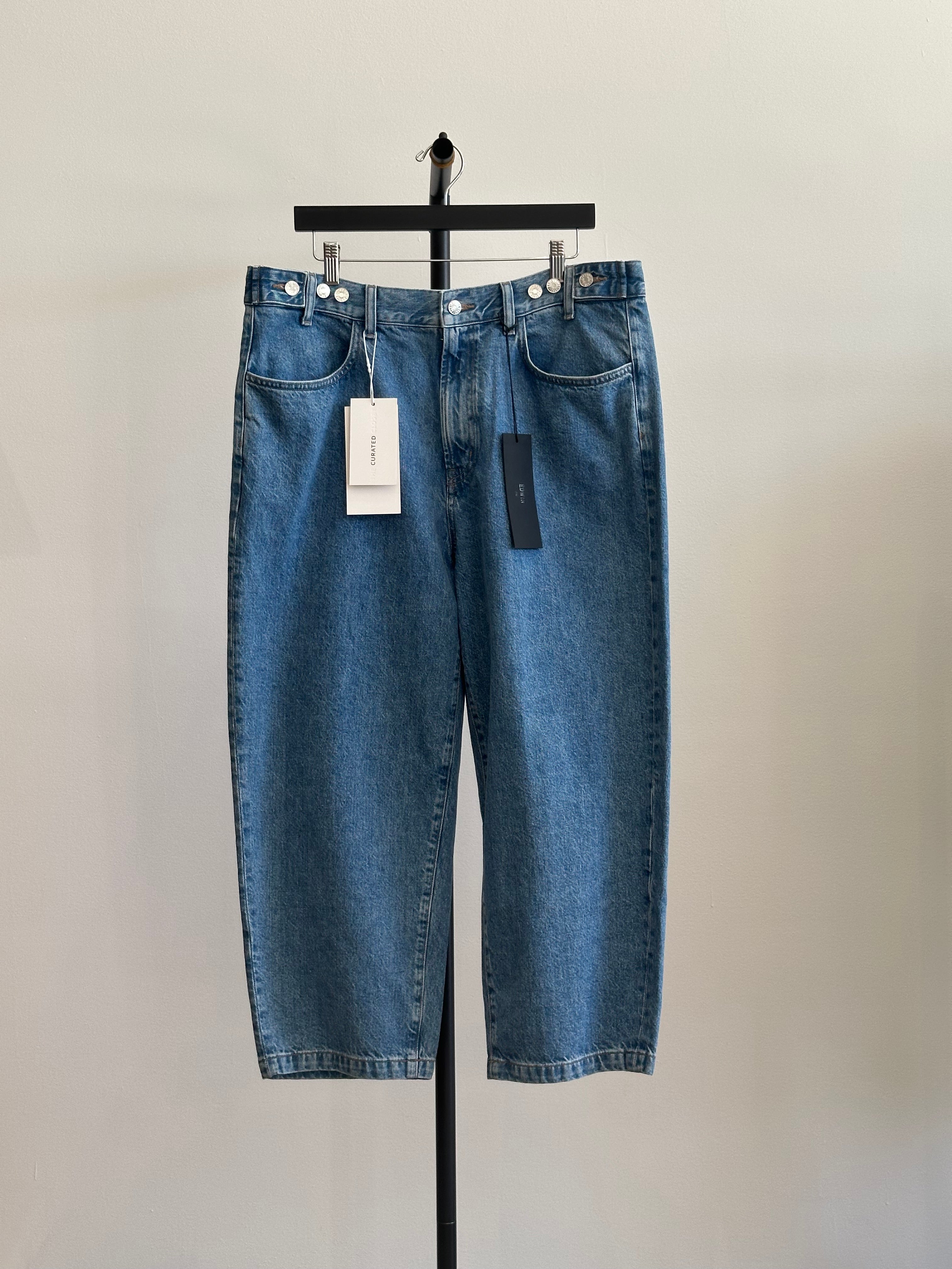 Edwin Blue Jeans, Cropped with Button Details, SZ L
