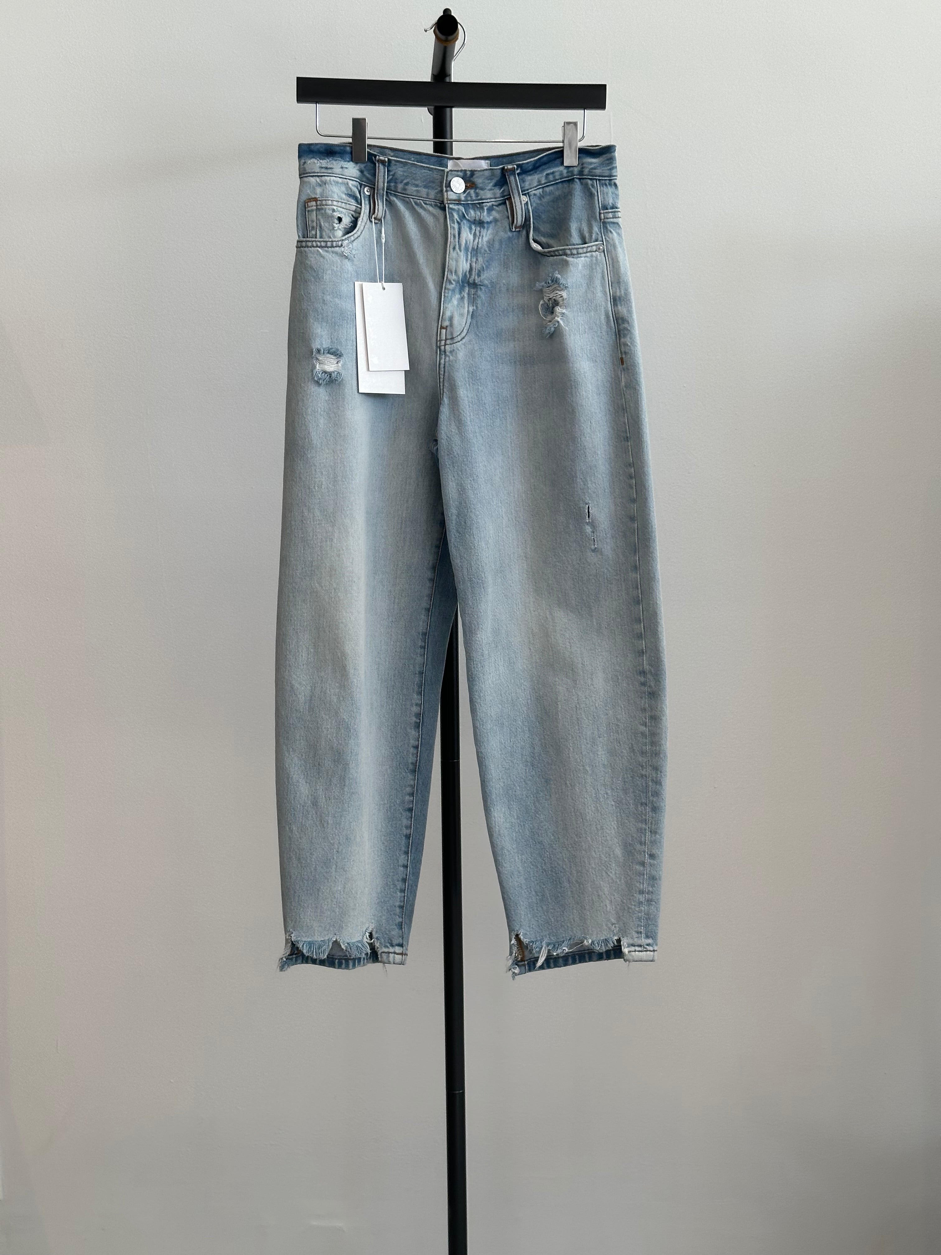Frame Barrel Leg Jeans, Distressed, Size 28