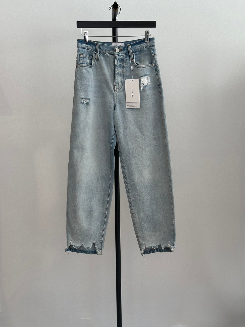 Frame Barrel Leg Jeans