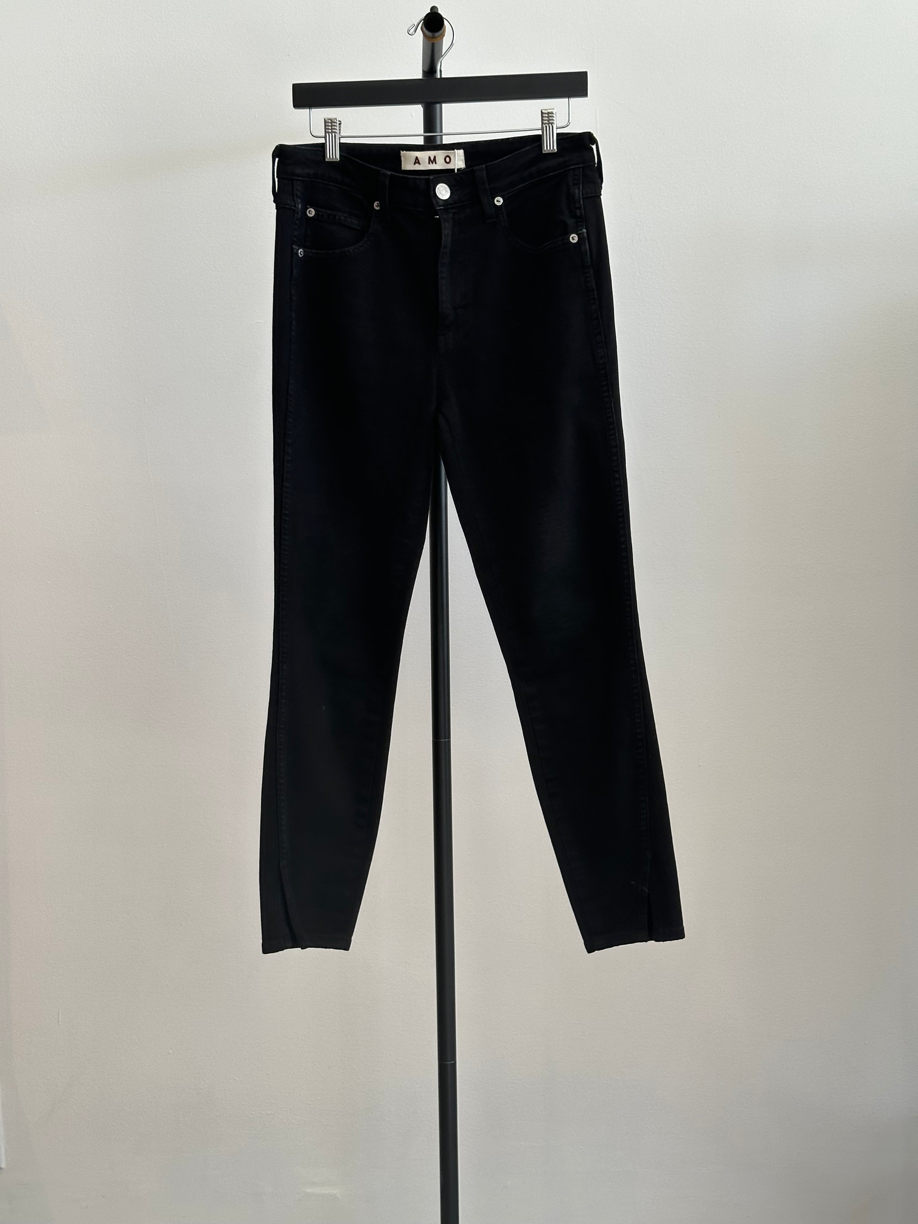 Amo Black Jeans