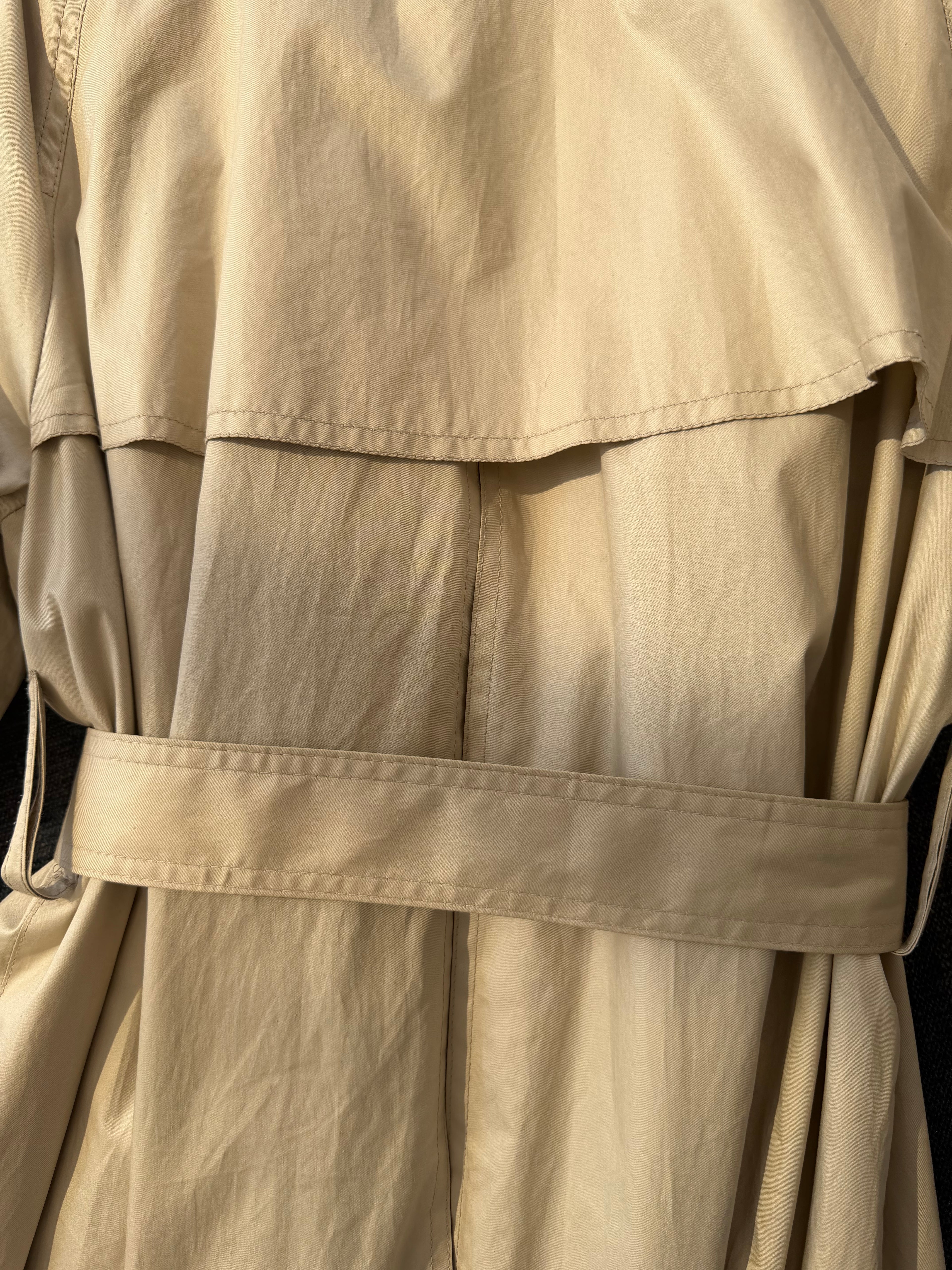 Akris Punto Beige Trench Coat