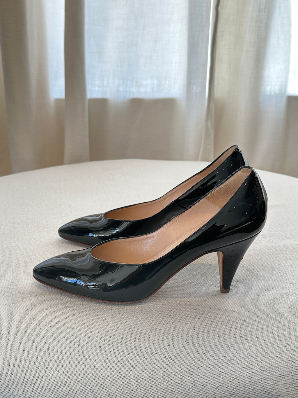 Mansur Gavriel Pumps