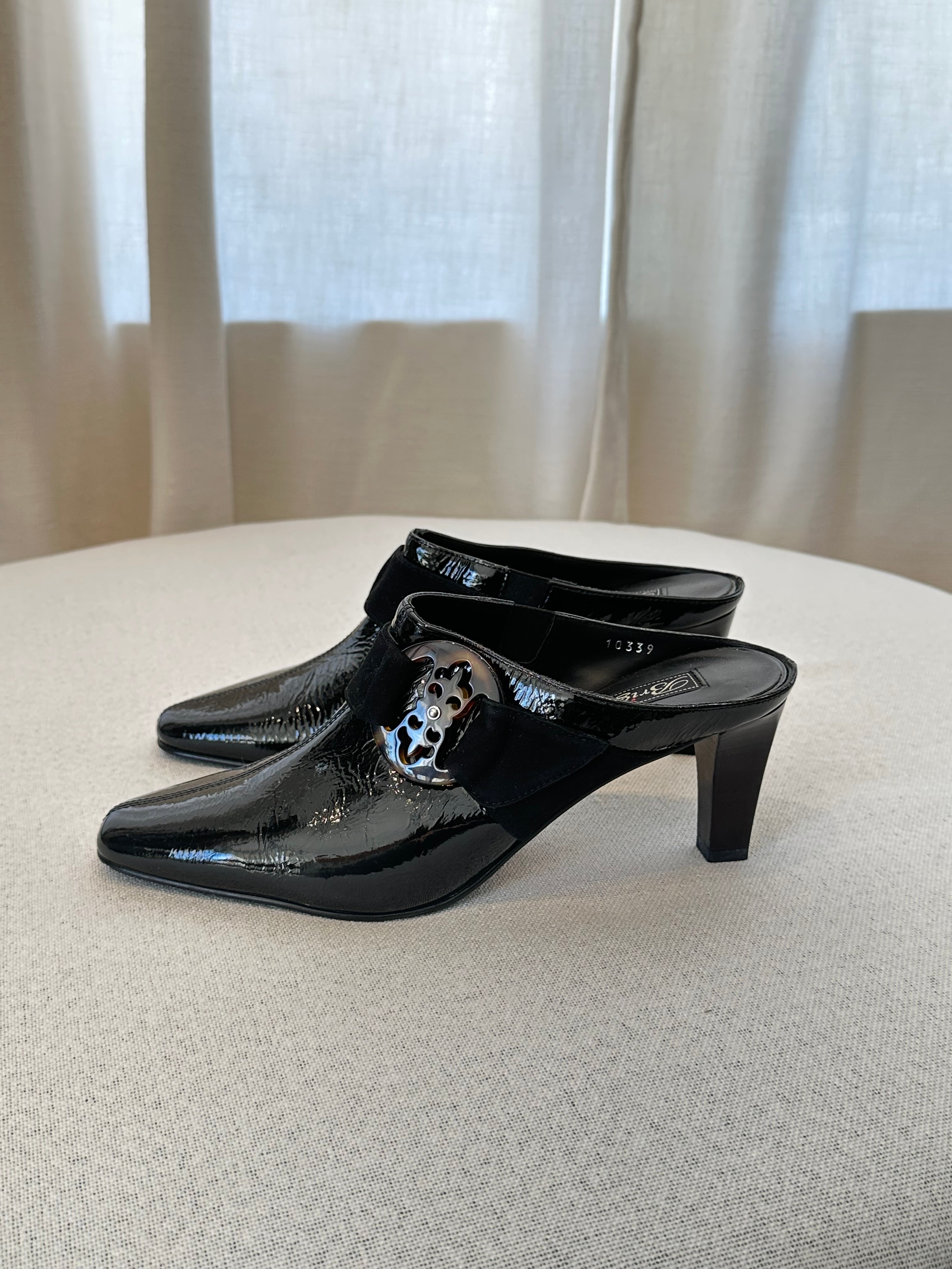 Vintage Brighton Patent leather Mules