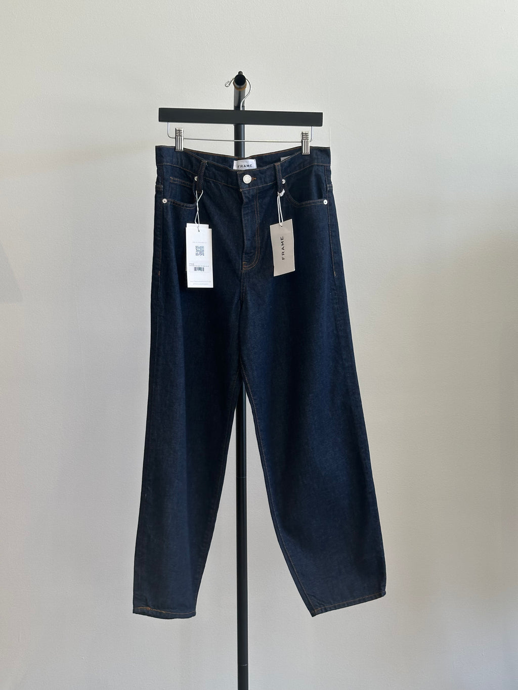 Frame Barrel Leg Jeans, Dk Wash, Size 29