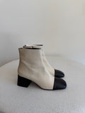 Unbranded Leather Cream/Black Booties