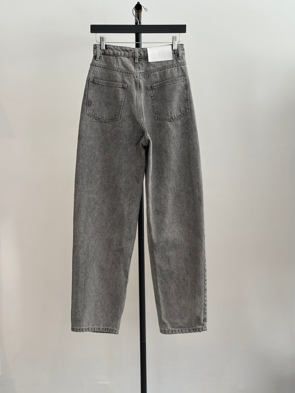 Rohe Barrel Leg  Gray Wash  Jeans, Sz M