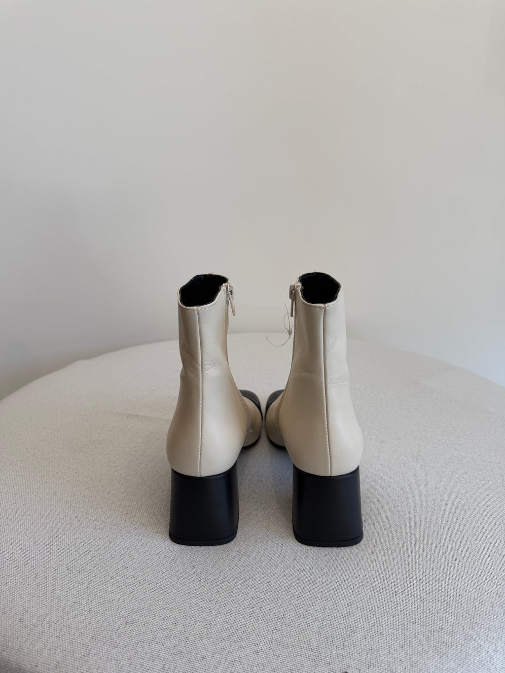 Unbranded Leather Cream/Black Booties