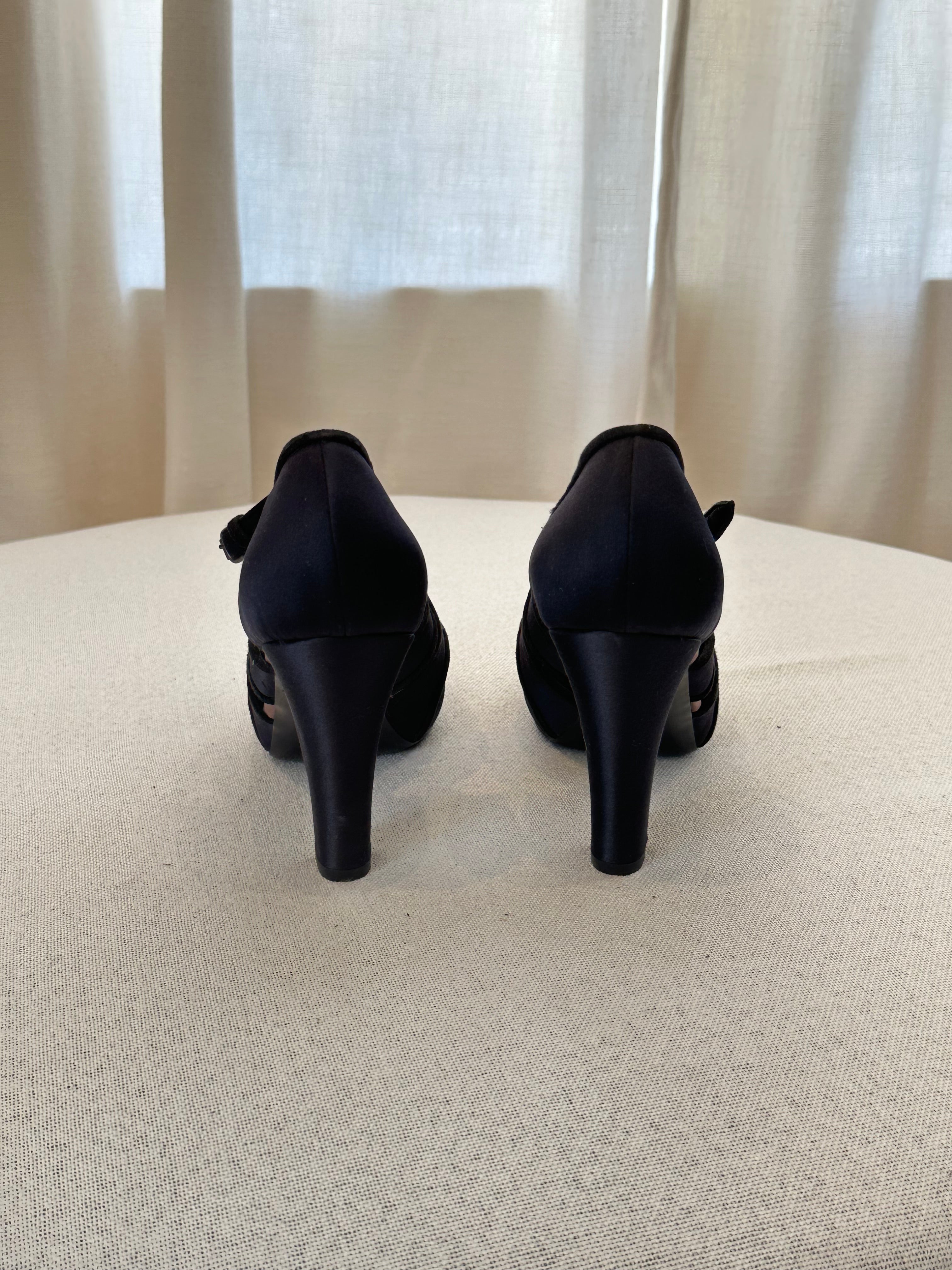 Bottega Veneta Satin D’Orsay Pumps