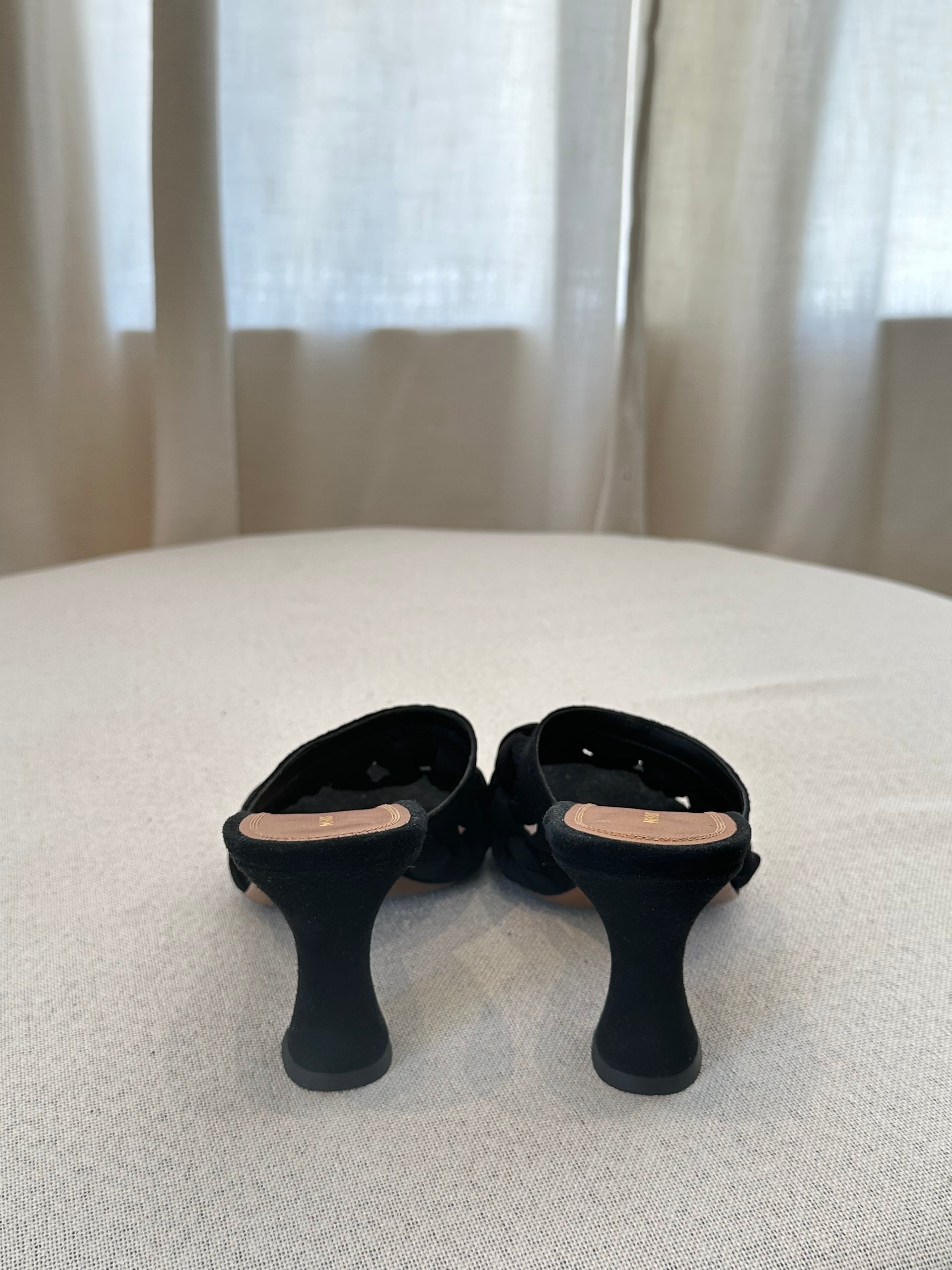 Neous Black Shoes