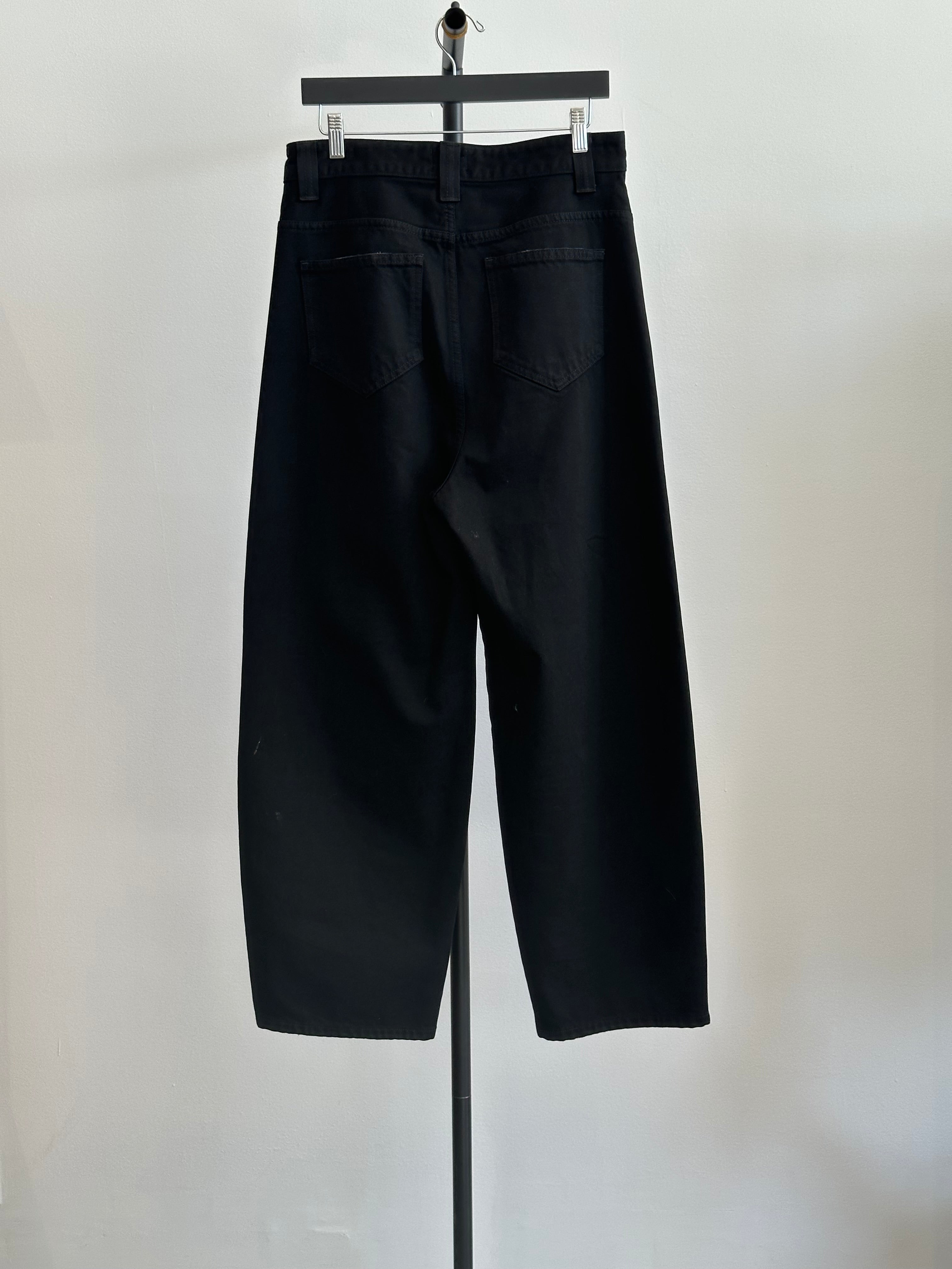 Khaite Pleated Black Denim Jeans, Sz 28