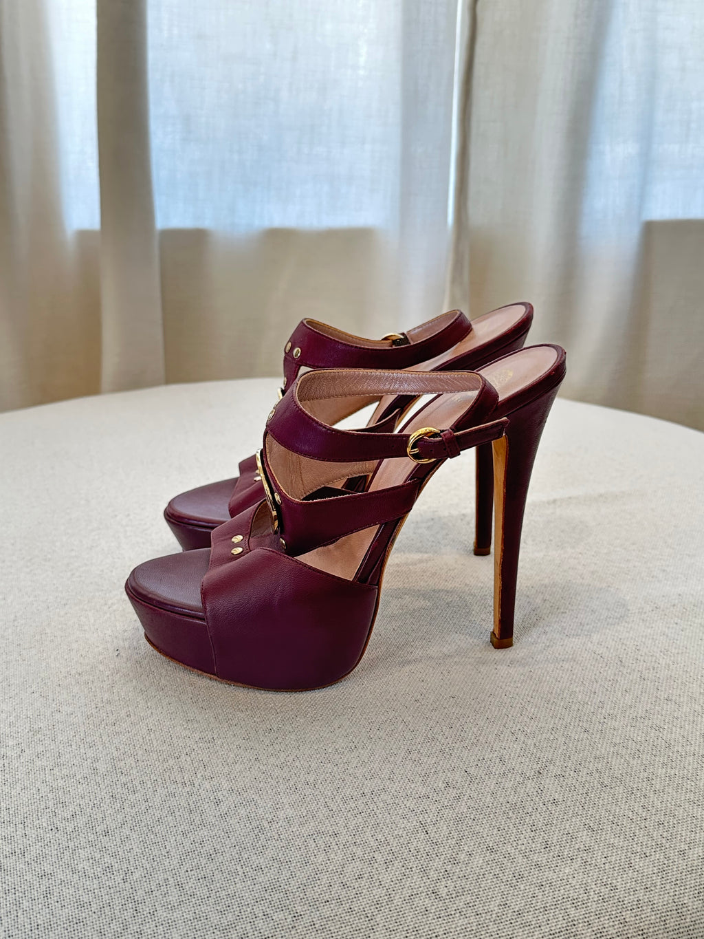 Gianni Versace Burgandy Heels